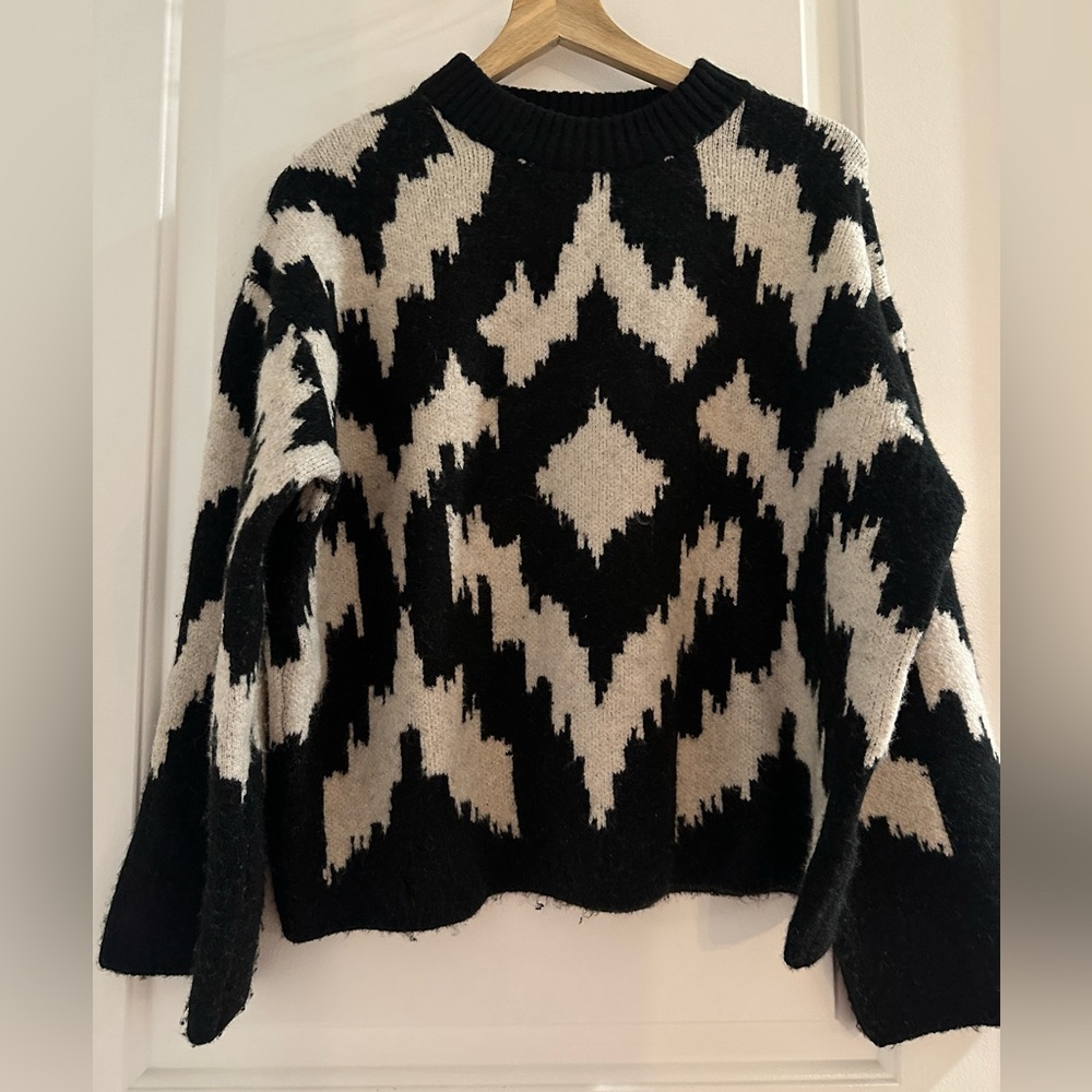 H&M Sweater
